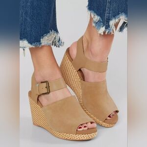 Toms Tropez Wedge Sandals